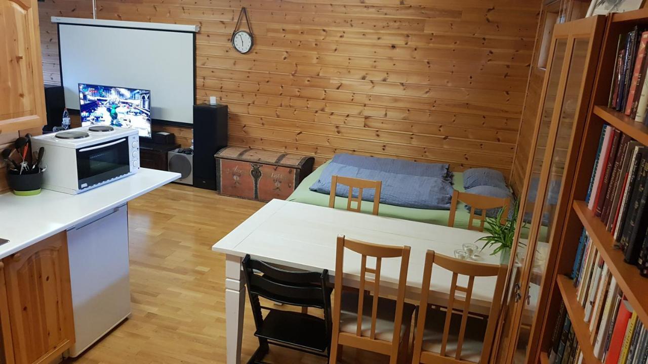 One-Room Cabin Without Shower Time Exterior photo